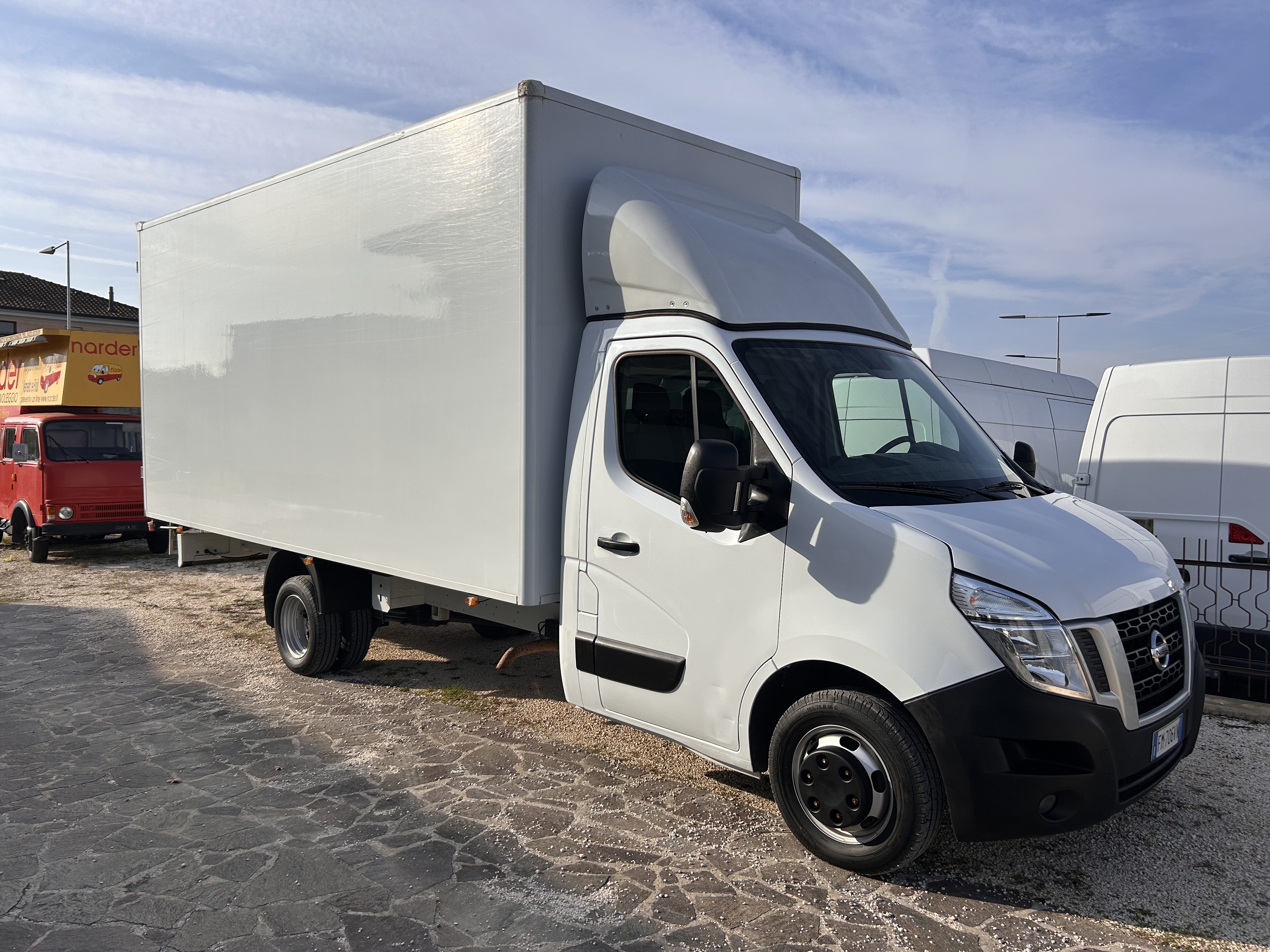 NISSAN NV400 FURGONATO